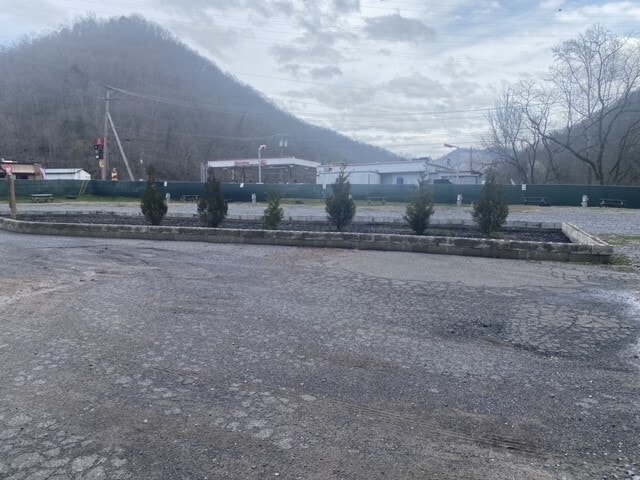 More Photos Of Rtes 10 @ Rtes. 10 & 80, Man Unknown For Lease