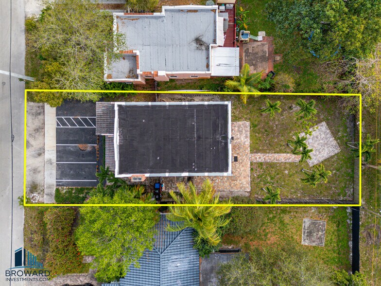 More Photos Of 330 SW 20th St, Fort Lauderdale Multifamily For Sale