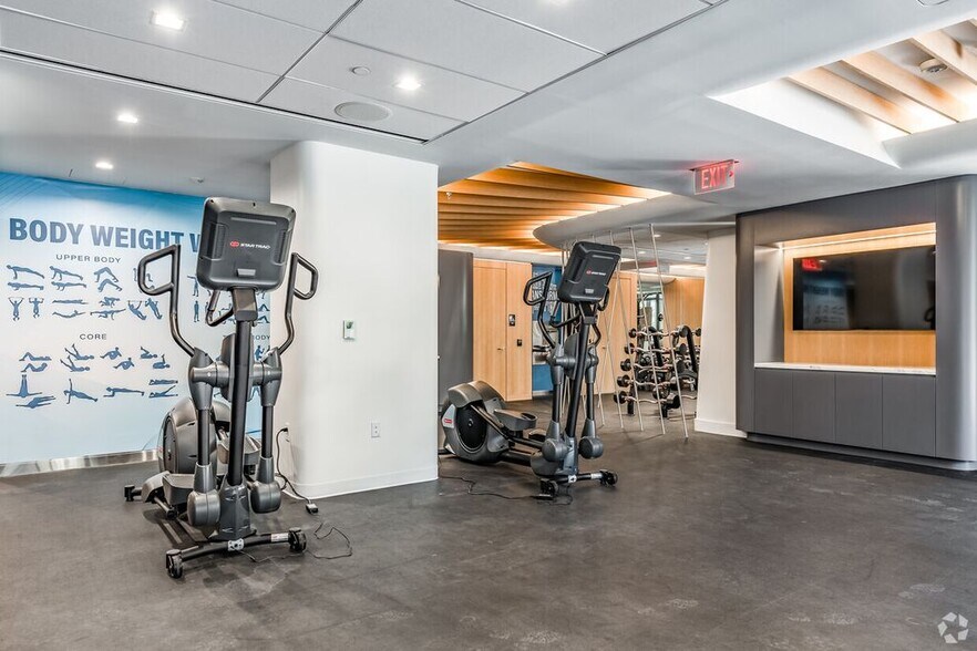 More Photos Of 4800 Hampden Ln, Bethesda Coworking Space