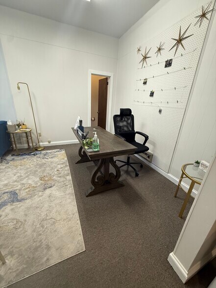 More Photos Of 78 S Courtland St, East Stroudsburg Office For Lease