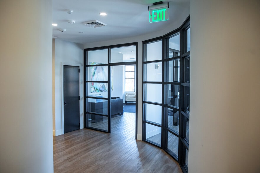 More Photos Of 25 Maplewood Ave, Portsmouth Office Residential For Sale