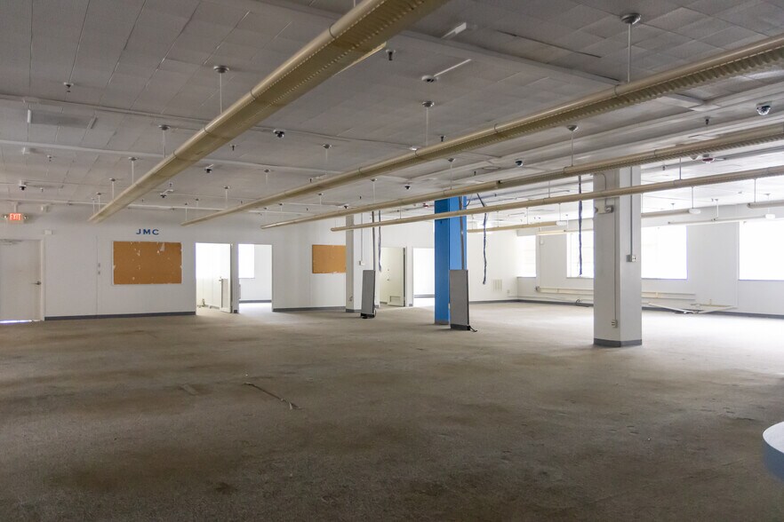 More Photos Of 801 Hazlett Ave, Wheeling Office For Sale