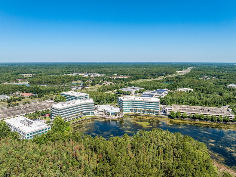 More Photos Of 8125 Highwoods Palm Way, Tampa Office For Sale