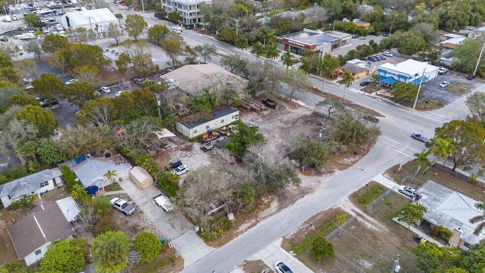 More Photos Of 2705 Barrett ave, Naples Land For Sale