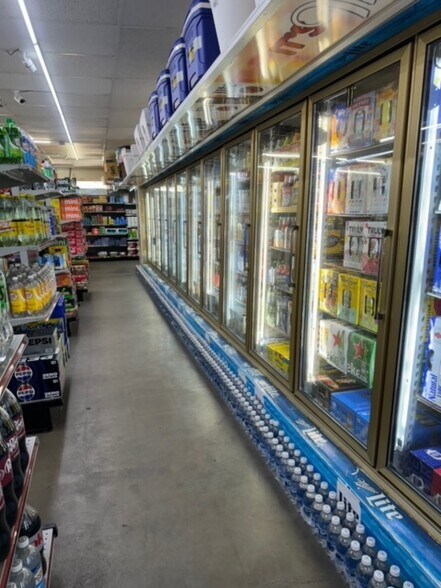 More Photos Of 5312 Padre Blvd, South Padre Island Convenience Store For Sale