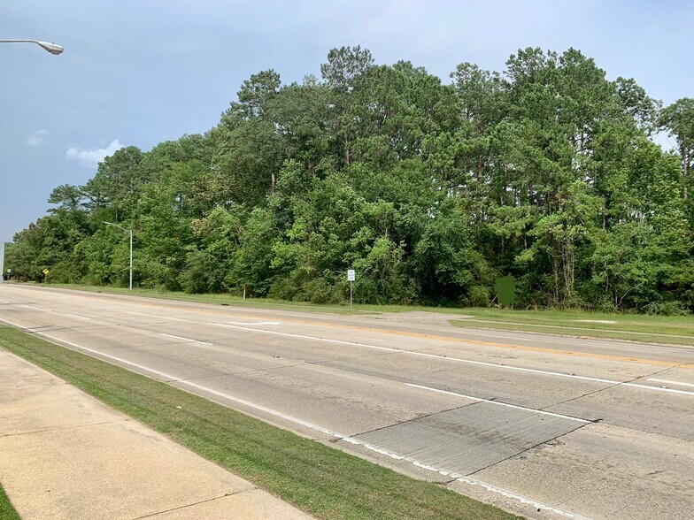 More Photos Of 950 Robert Blvd, Slidell Land For Sale