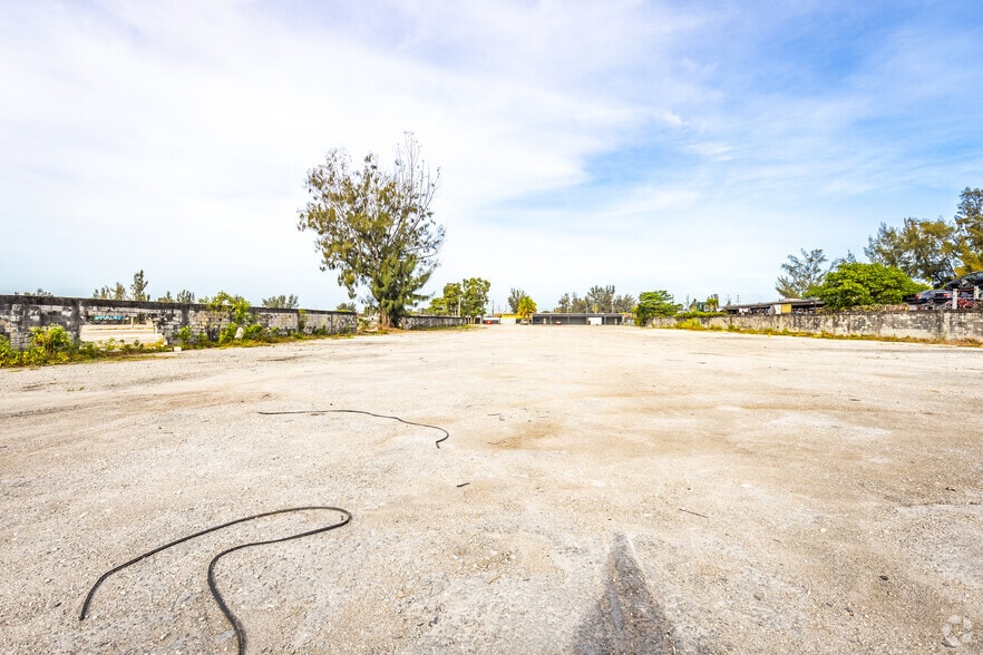 More Photos Of 13045 Cairo Ln, Opa Locka Land For Lease