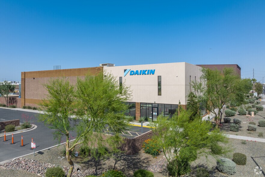 Primary Photo Of 4940 W Lower Buckeye Rd, Phoenix Manufacturing For Lease