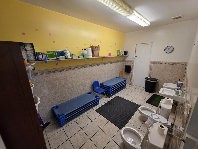 More Photos Of 1063 Aviation Blvd, Hermosa Beach Religious Facility For Sale