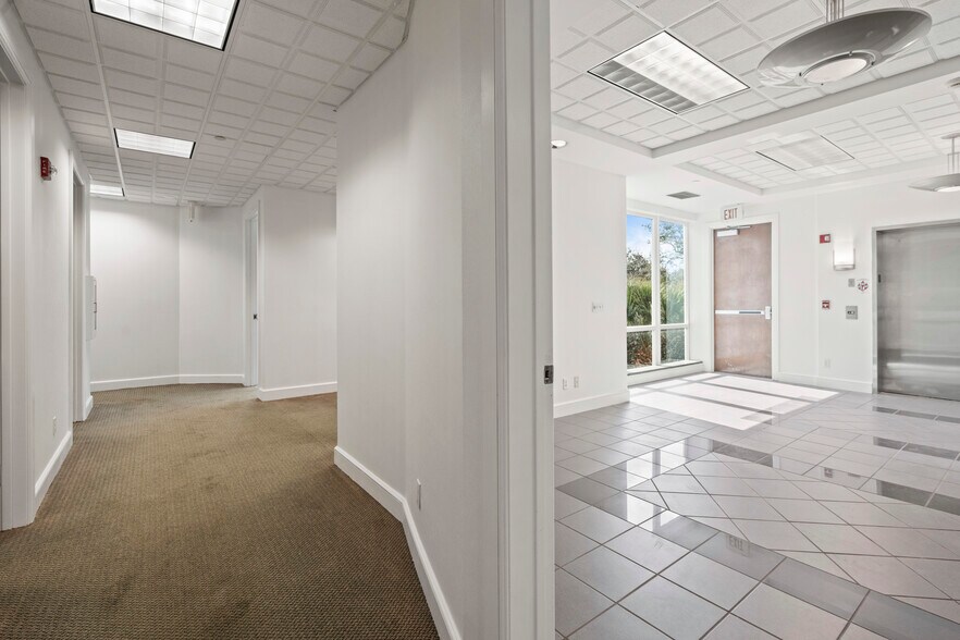 More Photos Of 1735 W Hibiscus Blvd, Melbourne Medical For Lease