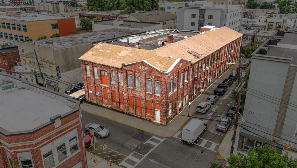 More Photos Of 560 55th St, West New York Manufacturing For Lease