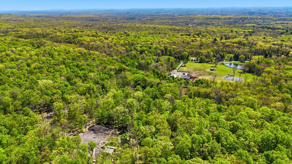 More Photos Of 51 Redder rd, Pine Bush Flex For Sale