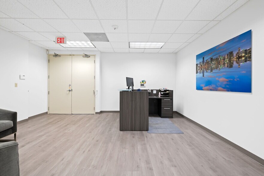 More Photos Of 3333 W Commercial Blvd, Fort Lauderdale Medical For Sale