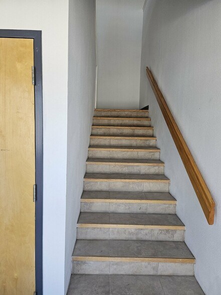 More Photos Of 7927-7939 Red Granite Loop, Colorado Springs Warehouse For Lease