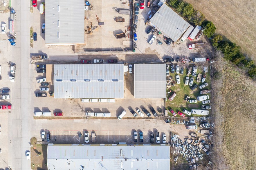 More Photos Of 5150 Boyd Blvd, Rowlett Warehouse For Lease