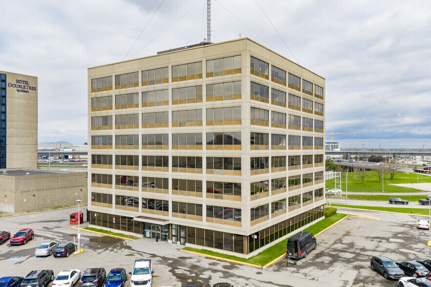 More Photos Of 6600 Rte Transcanadienne, Pointe-claire Office For Lease