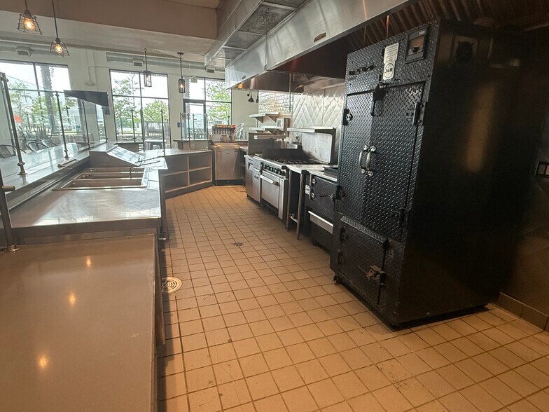 More Photos Of 8004 Orangethorpe Ave, Buena Park Apartments For Lease