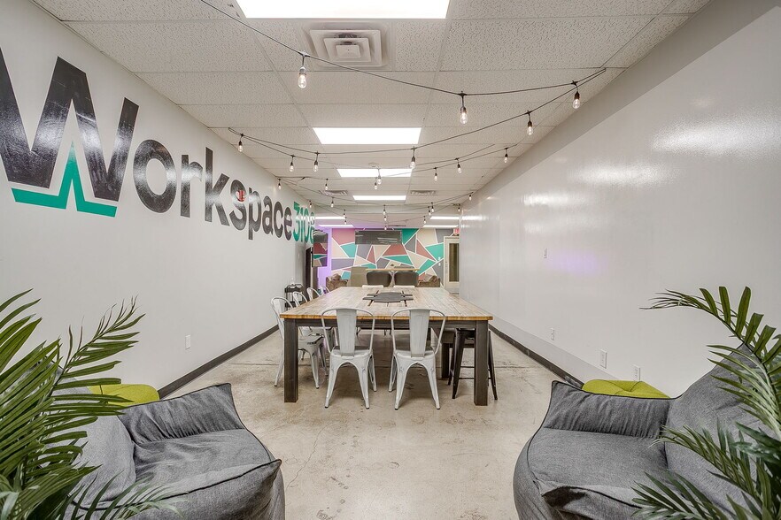 More Photos Of 3108 W 6th St, Fort Worth Office For Lease