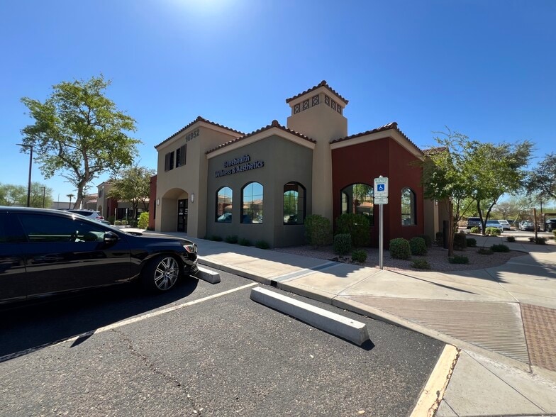 More Photos Of 16952 W Bell Rd, Surprise Medical For Lease