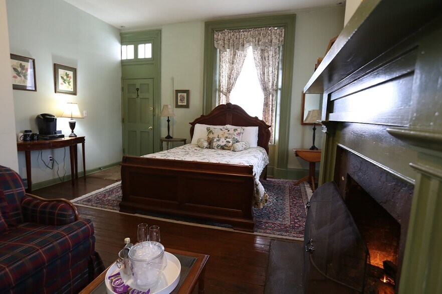 More Photos Of 146 Main St, Stanardsville Hospitality For Sale