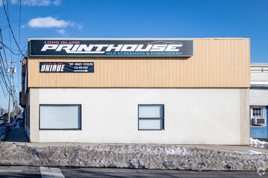 More Photos Of 275 Hempstead Tpke, West Hempstead Storefront Retail Office For Lease