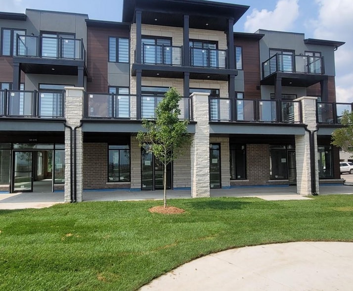 Primary Photo Of 270 Equestrian Way, Cambridge Apartments For Lease