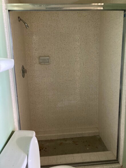 More Photos Of 8230 E Broadway Blvd, Tucson Medical For Sale