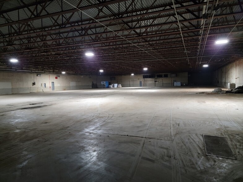 More Photos Of 210 Henson Rd, Blacksburg Warehouse For Lease