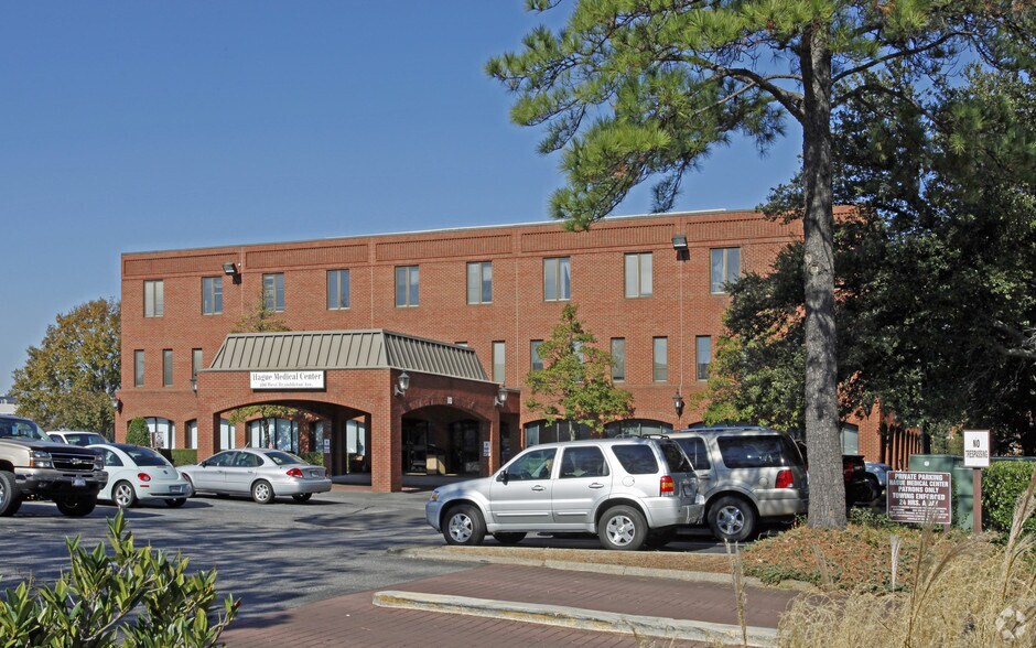 More Photos Of 400 W Brambleton Ave, Norfolk Medical For Lease