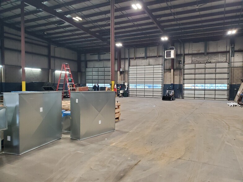 More Photos Of 1301 Raspberry St, Erie Warehouse For Lease