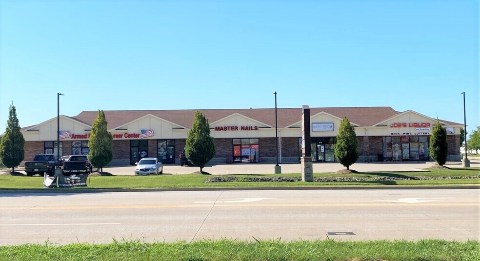 Primary Photo Of 1807 W Bradley Ave, Champaign Storefront For Lease