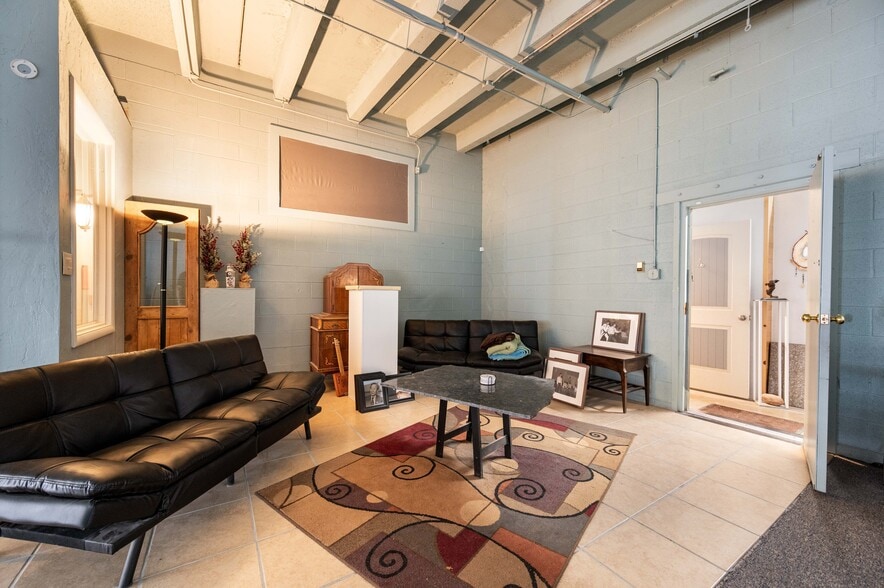 More Photos Of 1610 N Salem Ave, Pueblo Storefront Retail Residential For Sale