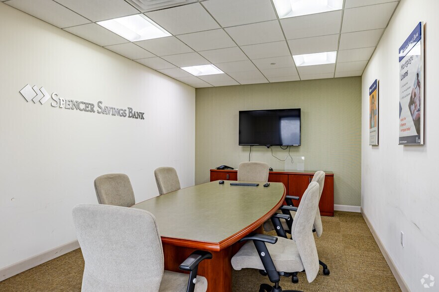 More Photos Of 611 River Dr, Elmwood Park Office For Sale