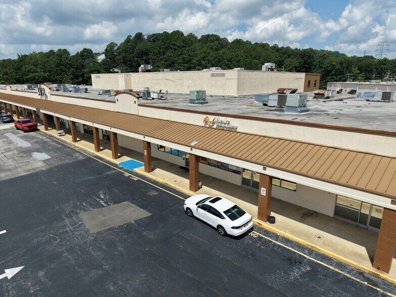 More Photos Of 7501-7641 Crestwood Blvd, Birmingham Unknown For Lease