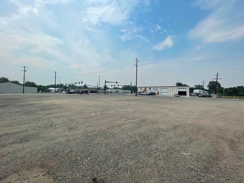 More Photos Of 601 S Federal Blvd, Riverton Land For Sale