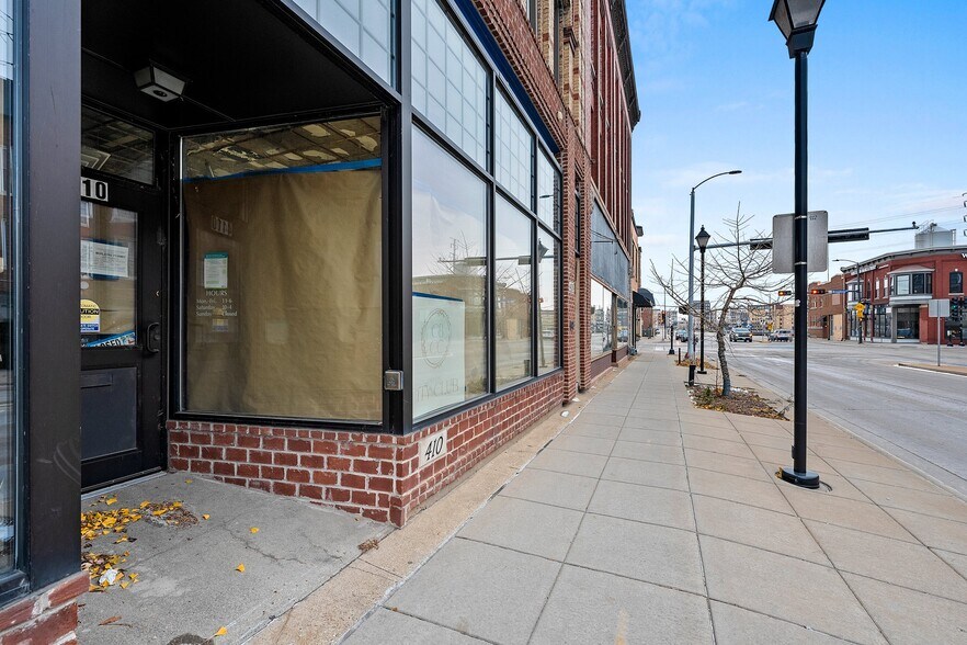 More Photos Of 408 Dousman St, Green Bay Storefront Retail Residential For Sale