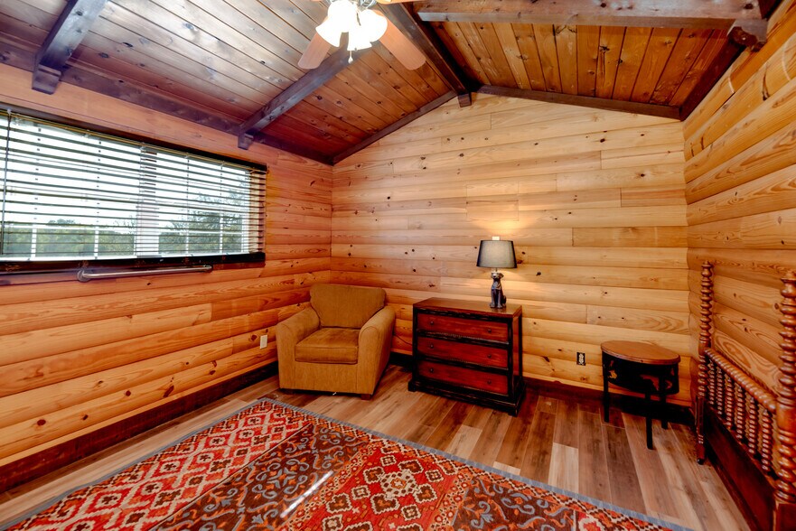 More Photos Of 2261 TX-276, Emory Specialty For Sale