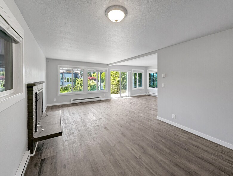 More Photos Of 5954 Fauntleroy Way, Seattle Multifamily For Sale