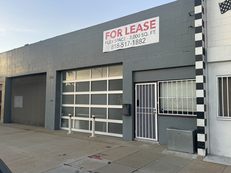 Primary Photo Of 502 S Victory Blvd, Burbank Warehouse For Lease