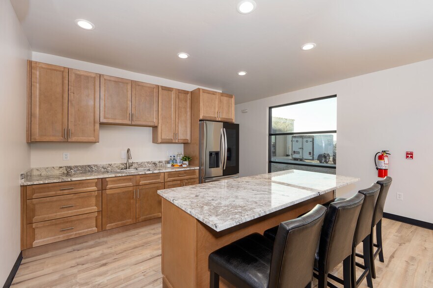 More Photos Of 2050 N 300 W, Spanish Fork Specialty For Sale