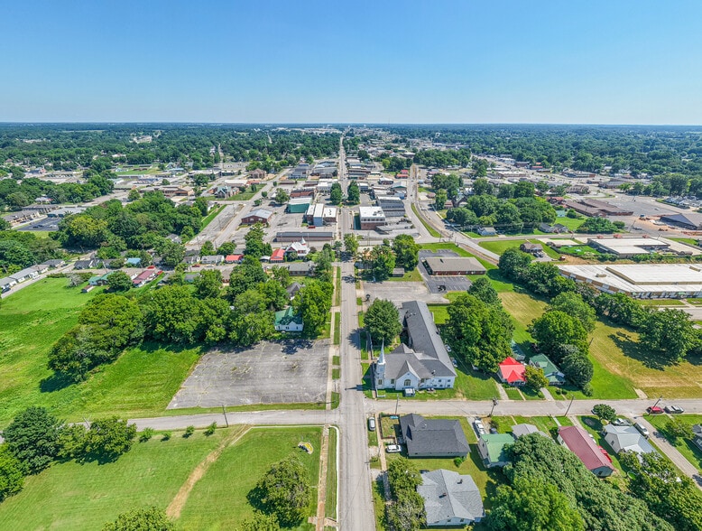 More Photos Of 228 S Military Ave, Lawrenceburg Religious Facility For Sale