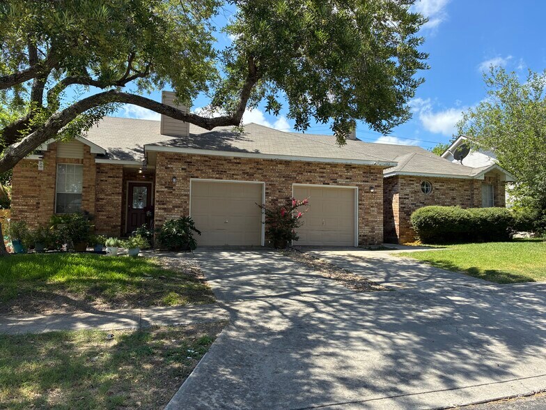 Primary Photo Of 141 Whisper Way, Boerne Multifamily For Sale