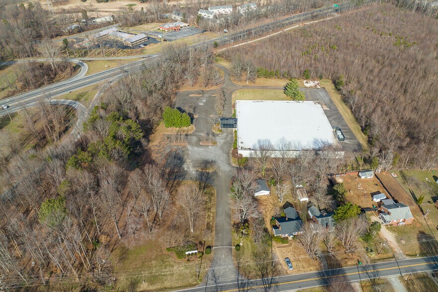 More Photos Of 205 Model Farm Rd, High Point Warehouse For Lease