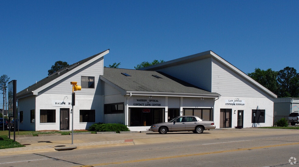 More Photos Of 301-305 Main St, Newport News Storefront Retail Office For Lease