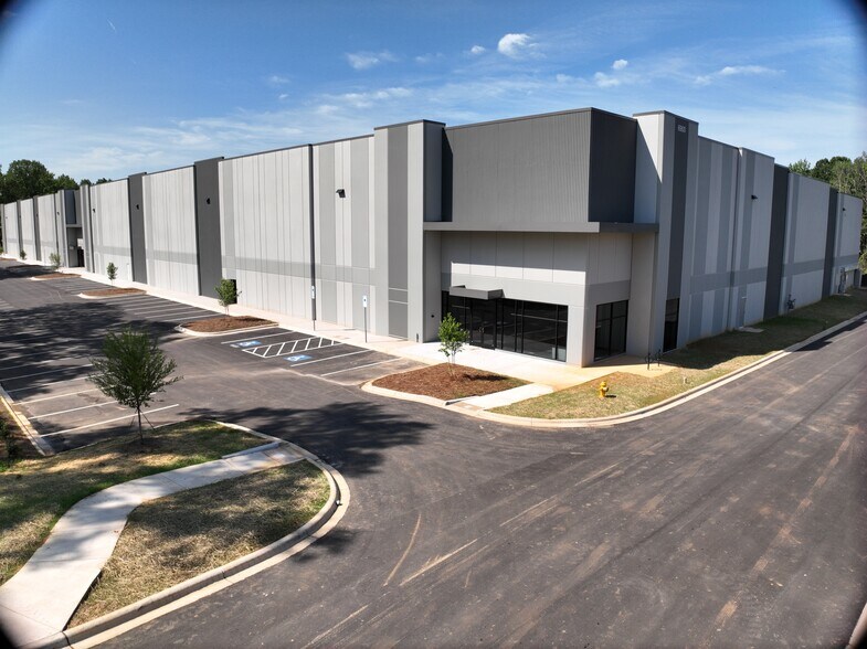 Primary Photo Of 6830 Orr Rd, Charlotte Distribution For Lease