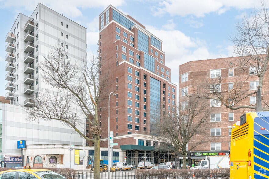 More Photos Of 12418 Queens Blvd, Jamaica Hotel For Sale