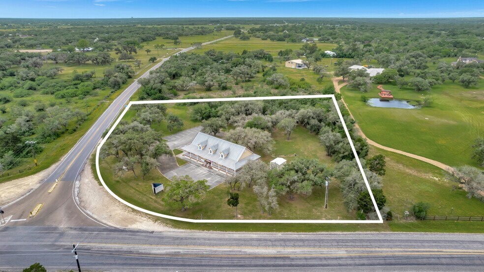 More Photos Of 8410 FM 236, Victoria Medical For Sale