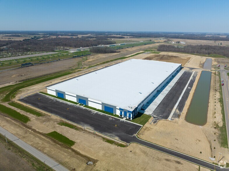 More Photos Of 283 Cardinal Dr, Marengo Warehouse For Sale