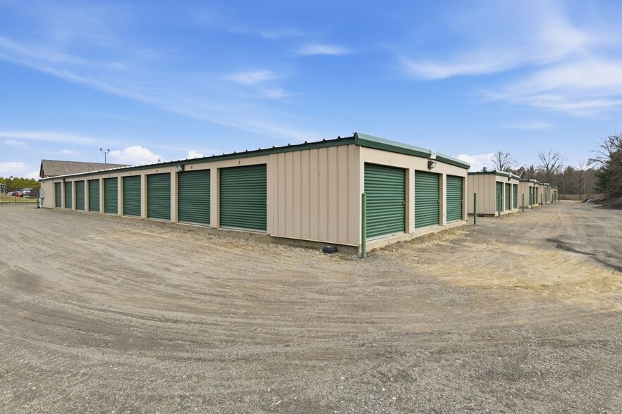 More Photos Of 164 West St, West Hatfield Self Storage For Sale