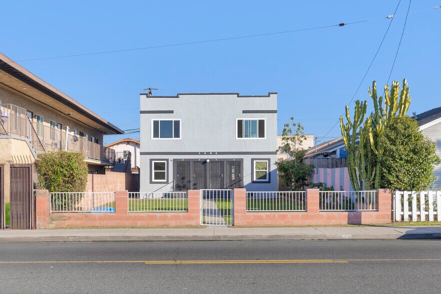 Primary Photo Of 1364 Cherry Ave, Long Beach Multifamily For Sale